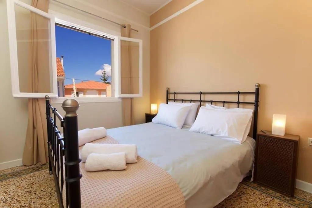 Casa Di Vito, 10M From Sami'S Main Square Apartman
