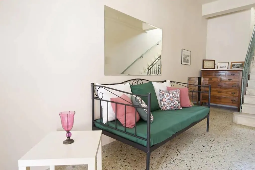 Casa Di Vito, 10M From Sami'S Main Square 아파트